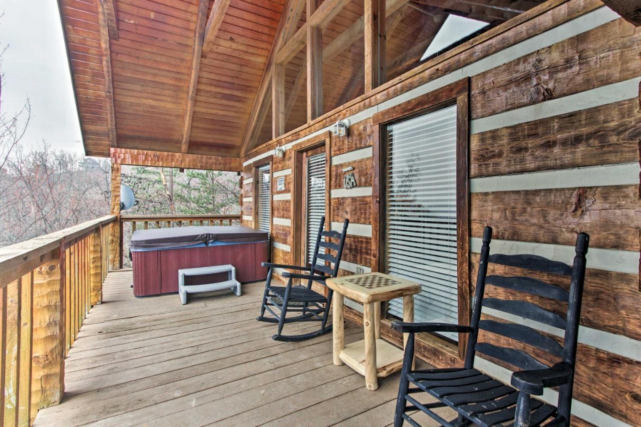 Sevierville Cabin With Private Hot Tub And Fireplace! Extérieur photo